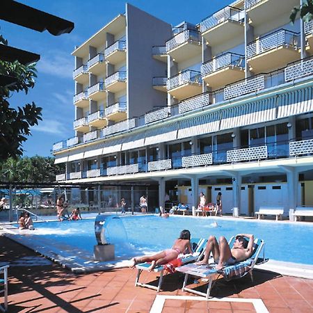 Hotel Bellevue Et Mediterranee Diano Marina Exterior foto